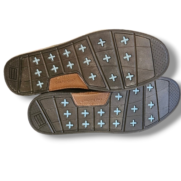 TOMS, MEN SIZE 10 - Picture 12 of 15